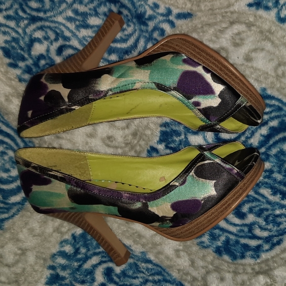 Madden Girl Platform Heel 6 - Picture 6 of 9